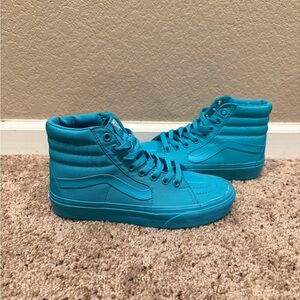Women’s Vans sk8-hi (size 6.5)